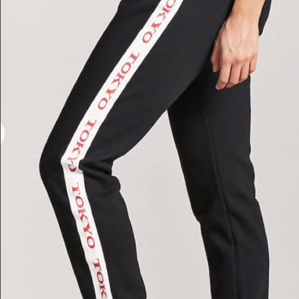 Tokyo Sweatpants - Picture 2 of 3